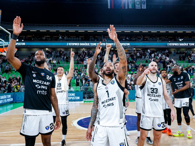 Srbska fešta v Stožicah, kjer je Partizan razveselil množico navijačev