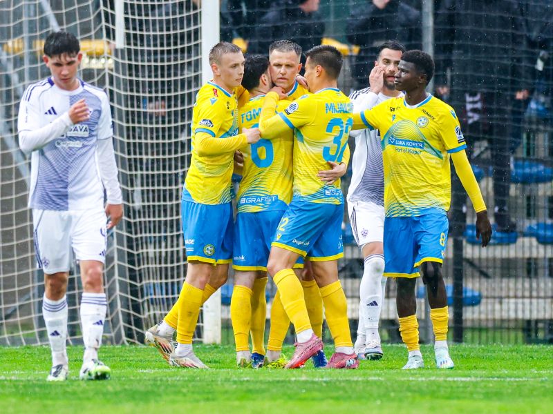 Koper na Bonifiki premagal Maribor in vijoličaste spravil v velike težave