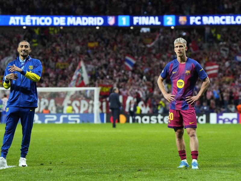 Zvezdnik Barce po porazu nad domače navijače, prizor obkrožil svet