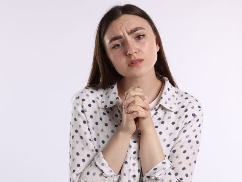 Se pogosto opravičujete? Lahko gre za sindrom opravičevanja