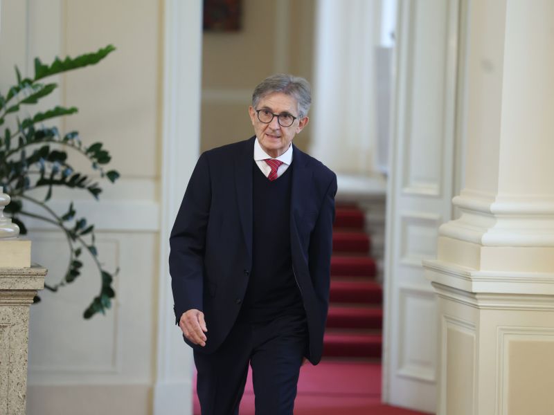 Kdo ima figo v žepu? Logarjevi Demokrati začinili dan, znova se pogovarjajo