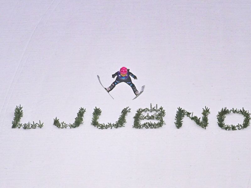 Nika Prevc bo dobila novo sotekmovalko? Nemka v slovenski jakni