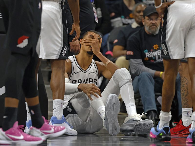 Drama Spursov: Wemby grdo padel na glavo, brez njega v hudih težavah