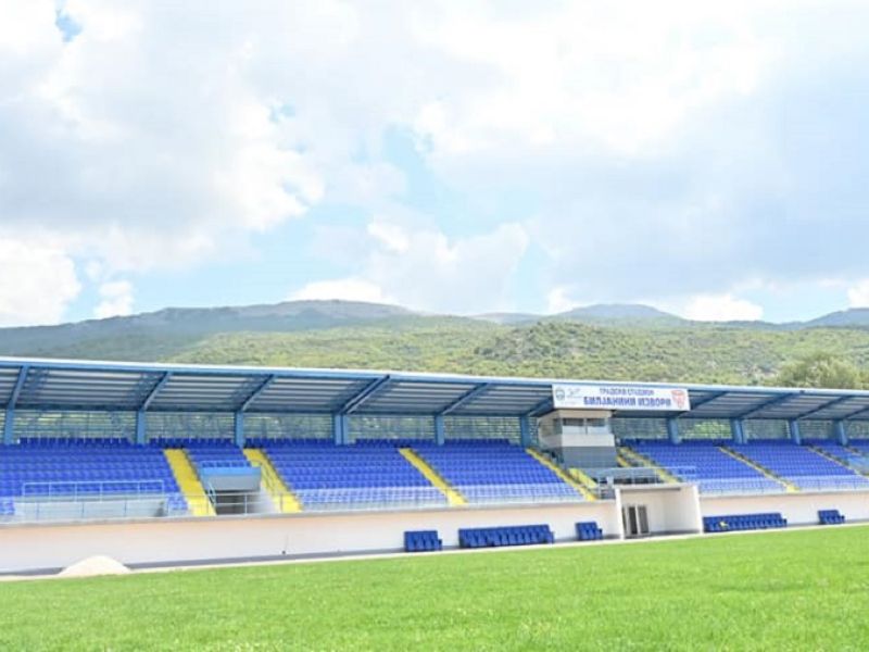 Priprli nekdanjega predsednika zveze - klavzula o predplačilu