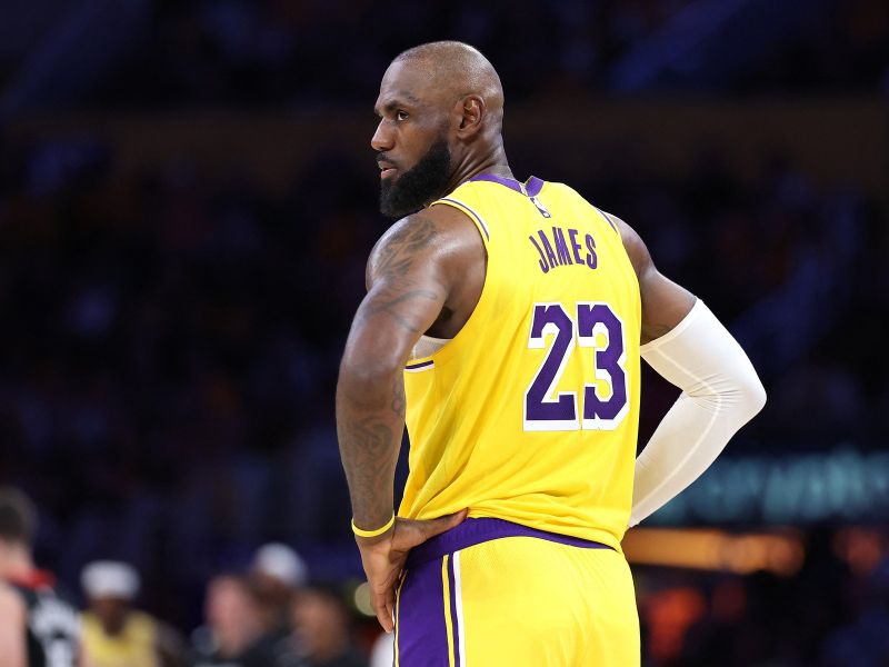 Dončić v šoku - norih LeBronovih 15 sekund, ki so zatresle košarkarski svet