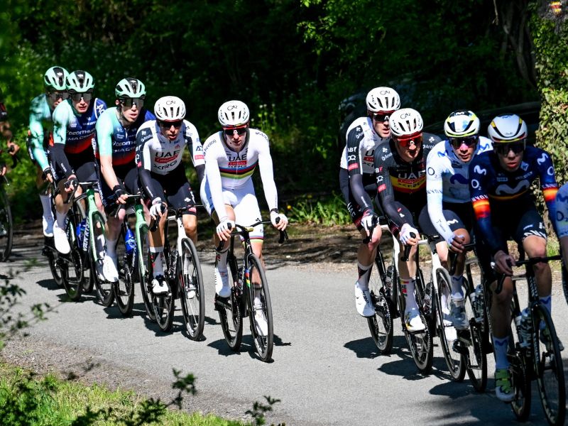 Tadej Pogačar 'padel v jamo'. Hitro je 'splezal ven' in zdaj je tu