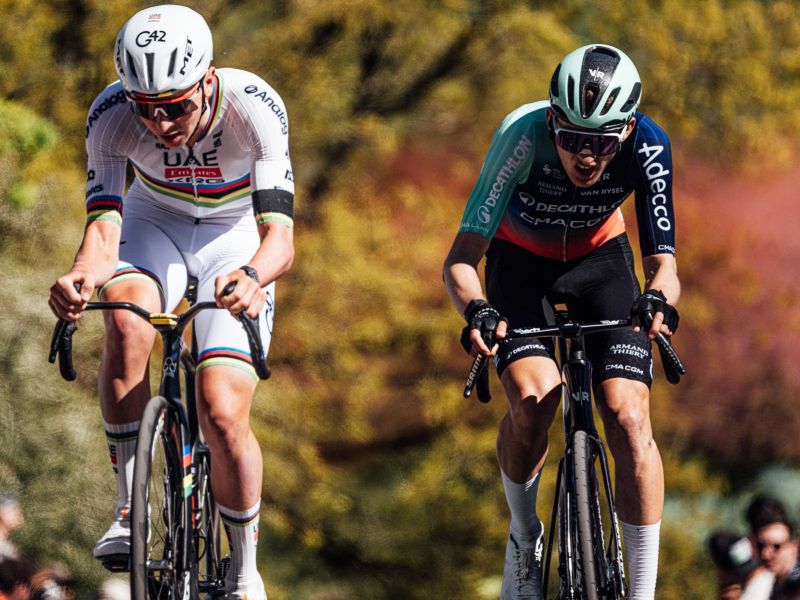 Pogačar premagan, kar je novemu kralju naredil po tem, pa močno odmeva