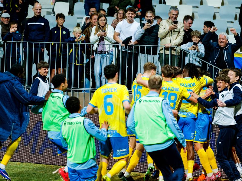 Na Bonifiki še ne odpirajo penine - ker se v življenju hitro kaj zalomi