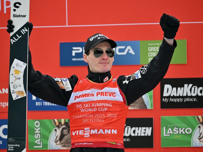 Domen Prevc in nerealne številke. Koliko je skočil? To ni nujno, da veste