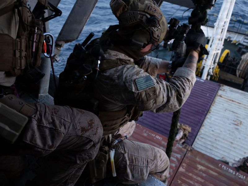 Načrtujejo ZDA prevzem dela Hormuške ožine?