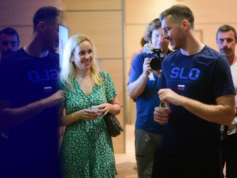 Kar je slovenska voditeljica naredila Atleticu in Arsenalu, je epsko