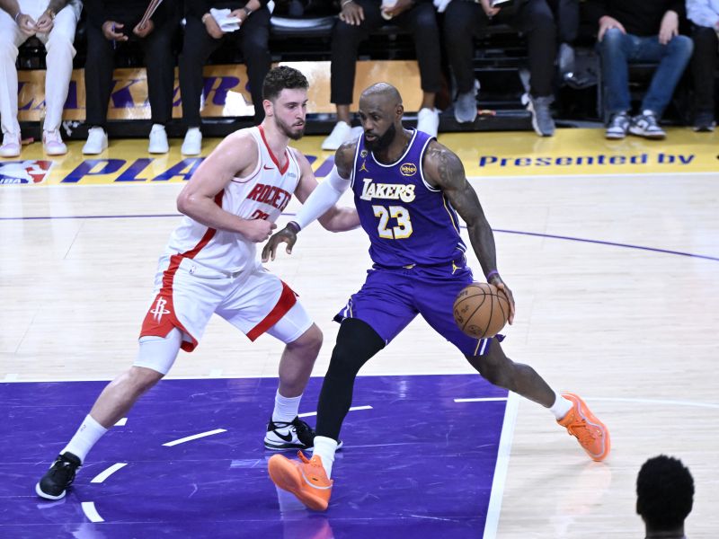 LeBron z vulgarnim odgovorom na provokacije Houstona - Za to s*anje sem ...