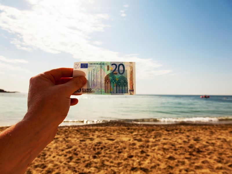 Preverite, koliko bo priletelo na vaš račun pri regresu