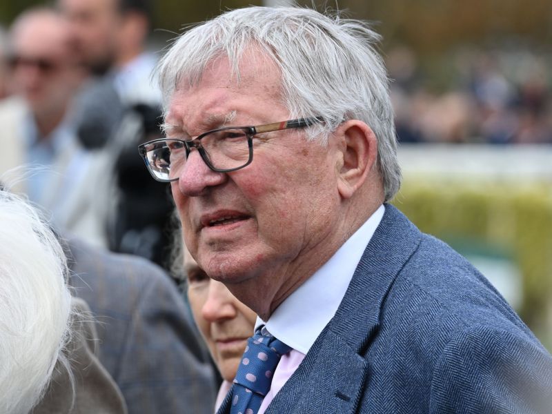 Šok v Manchestru: Sir Alex Ferguson odpeljan v bolnico pred derbijem