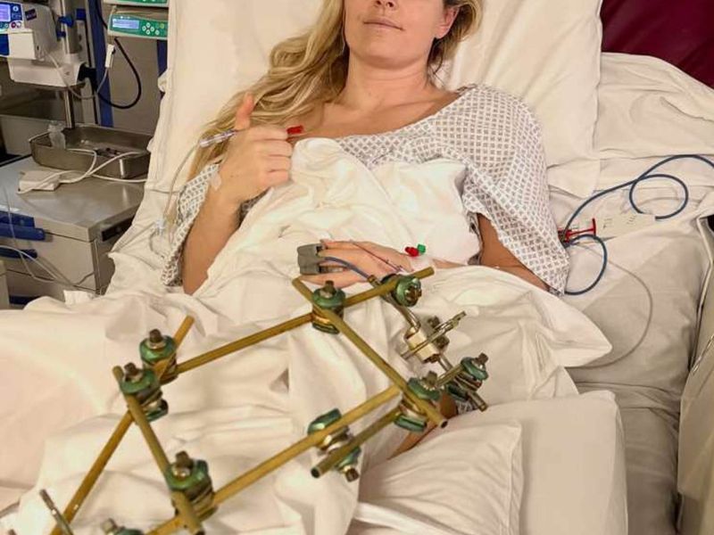 Lindsey Vonn po osmih operacijah takole osupnila svet na rdeči preprogi