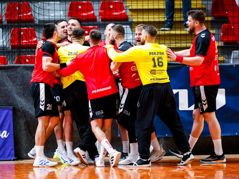 Tamšetovi skoraj kot Vujovićevi proti Hrvatom, a Zorman si je oddahnil