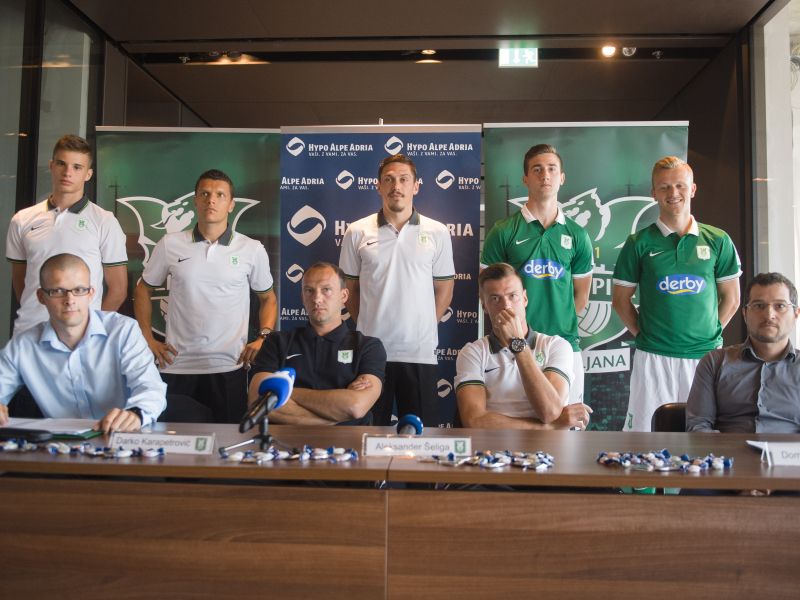 Šeško na družinska kosila s slavno divo – s turbofolk zvezdnico njegov svak