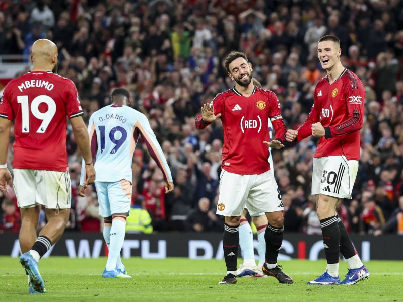 Strela z jasnega: prišel za 75 milijonov, po sezoni pa že zapušča United?
