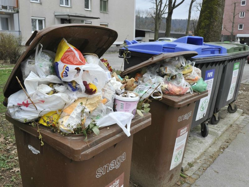 V kompostu za vrtove mikroplastika? Podatek, ki ga podjetja ne razkrivajo