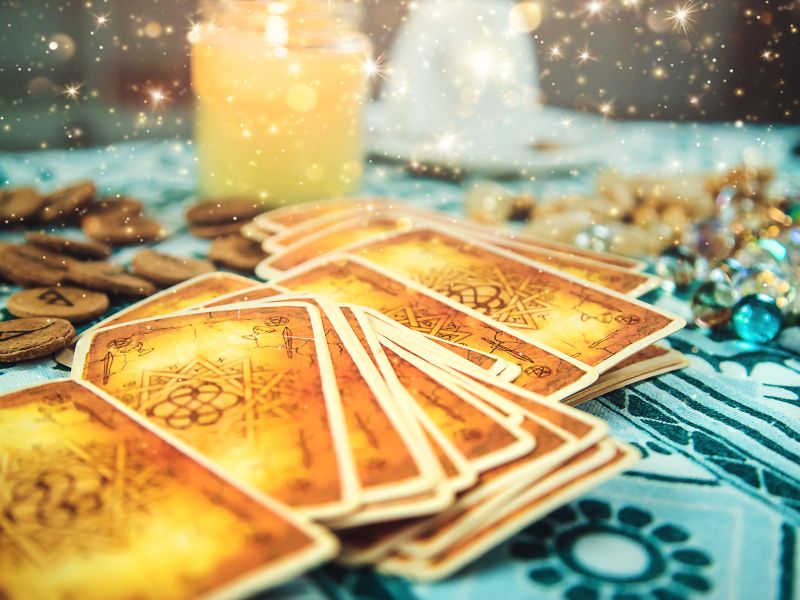 Tarot napoved od srede do srede: Puščavnik vam prinaša vse odgovore