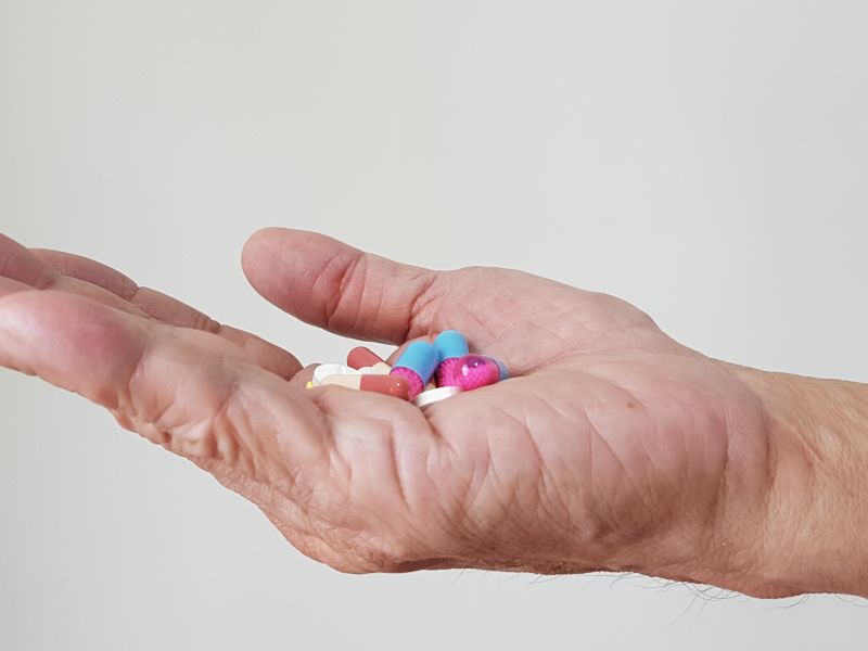 Polifarmacija: Skriti znaki, da jemljete preveč zdravil hkrati