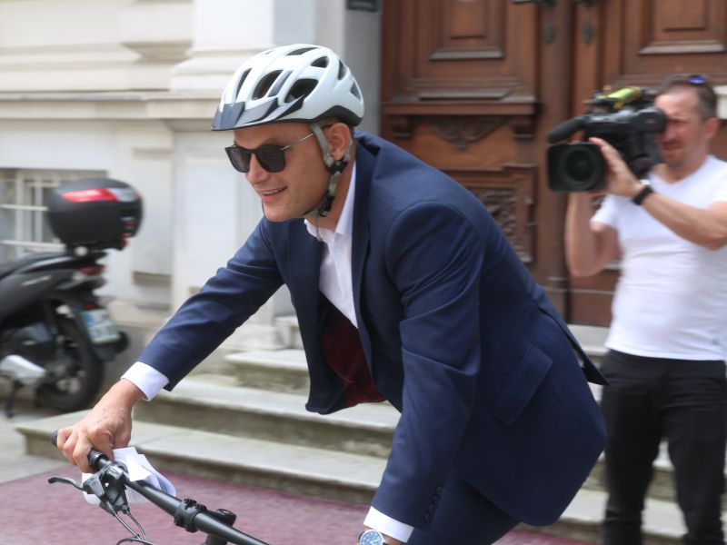 Država razdelila milijone športnim zvezam: Šestim več kot milijon evrov