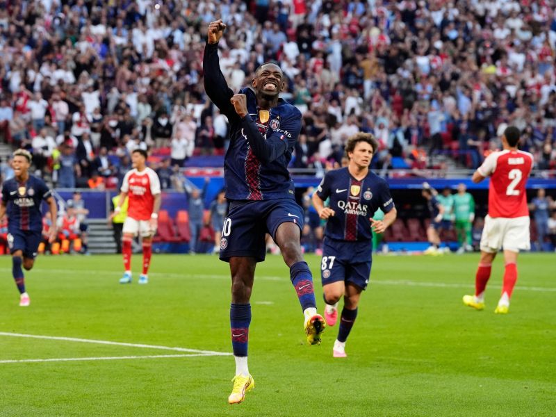 PSG ostaja na vrhu, Arsenal sanjal in pristal v nočni mori