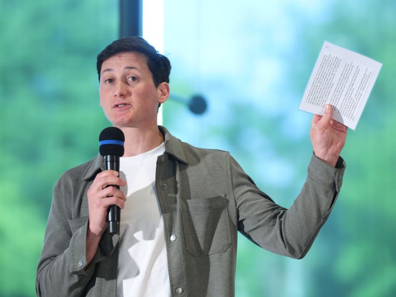 Prevc v politiko, za stolček bo izzval kar Janšo? 