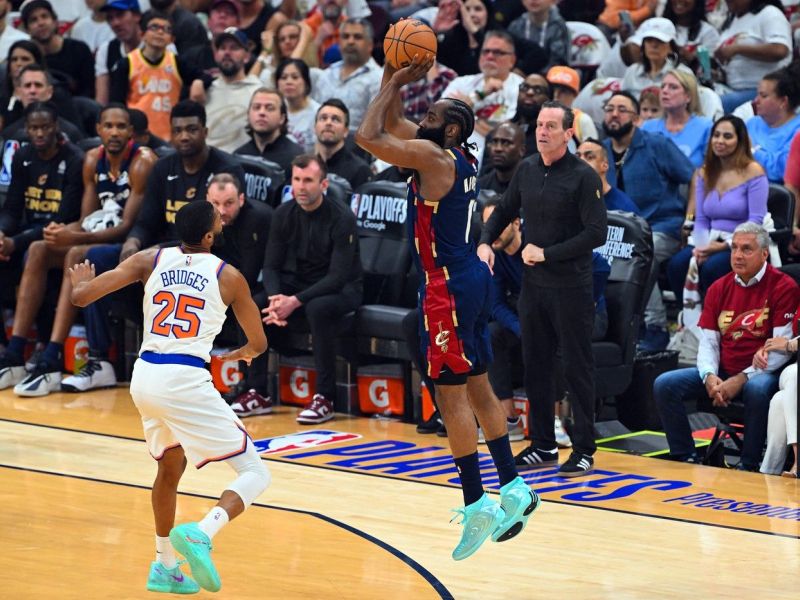 NBA zvezdnik aretiran, pištola na vidnem mestu