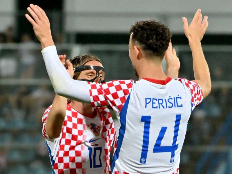 Sloviti ameriški filmski igralec obiskal Hrvate, Modrič in Perišić pa …