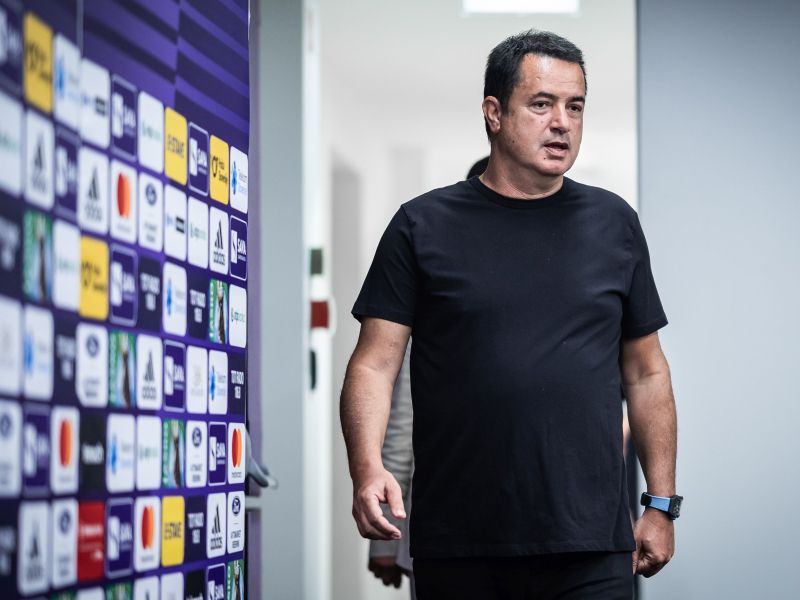 Acun Ilicali se je tako odzval na namige o finančni paniki v Ljudskem vrtu