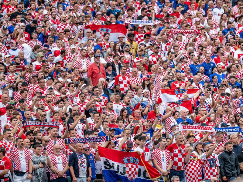 Hrvaška uradno v evforiji, a šokirana zaradi gibanja cen vstopnic