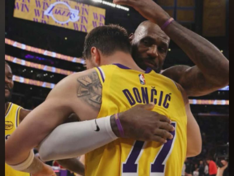 Dončić ob LeBronovem slovesu takole osupnil - kar je storil Luka, trese NBA