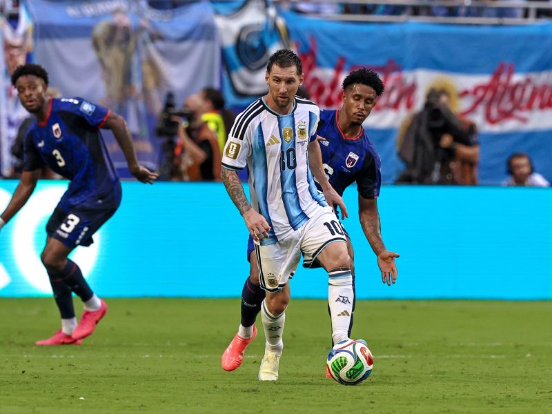 Kar je Messi storil igralcem Zelenortskih otokov po tekmi, odmeva povsod