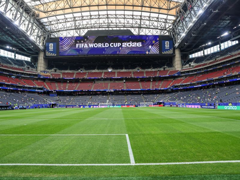 Pred bitko za finale bo stadion obmolknil, razlog sega deset let nazaj