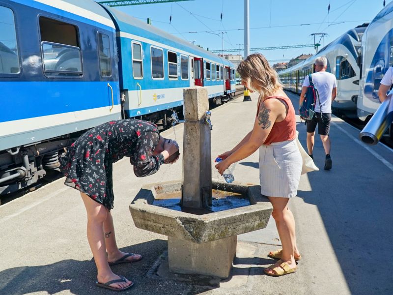 To so zlati triki, ki bodo vaše srce v vročini obvarovali pred kolapsom