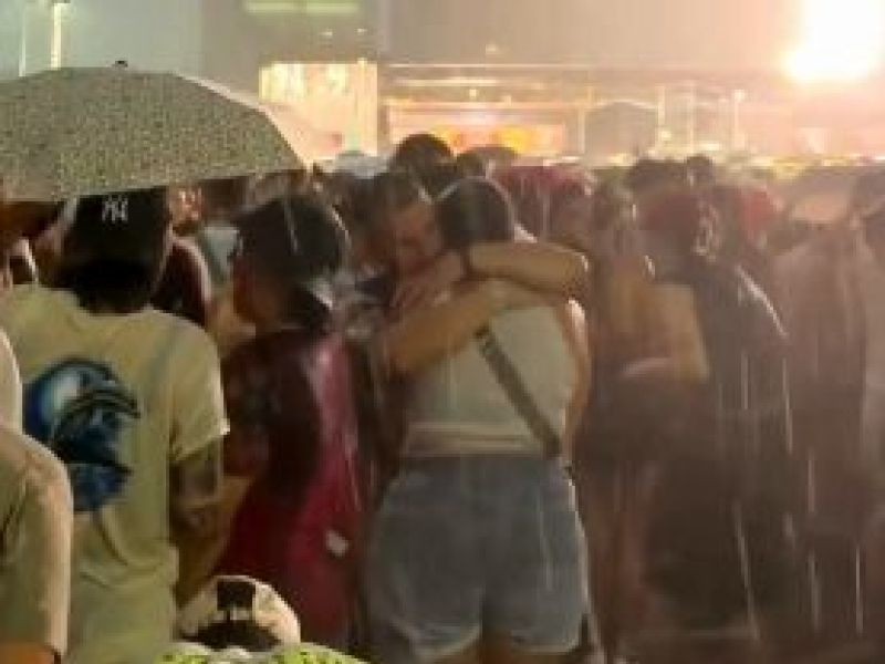 Čakali na zvezdnika, dobili pa točo po glavi (video)