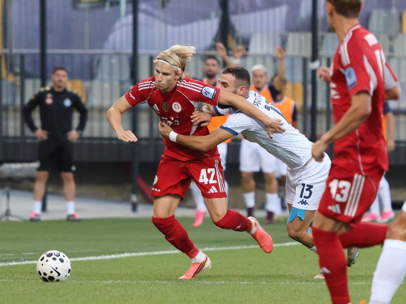 Aluminiju močno odleglo - V prvem zapravil, v drugem popravil