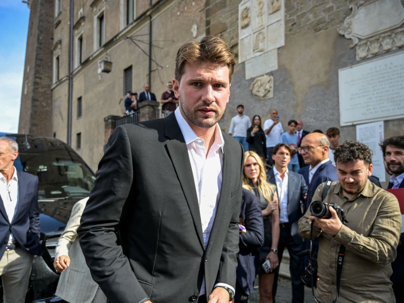 Dončić za Lakerse naredil nekaj norega - plačal bo vse, da ekipi da tole