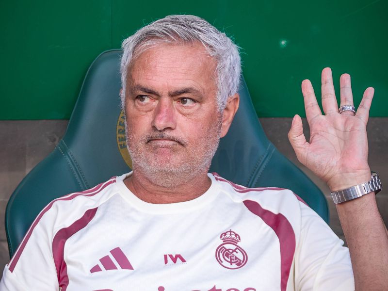 Mourinho takole zabrusil novinarjem, posnetek pa nato izginil
