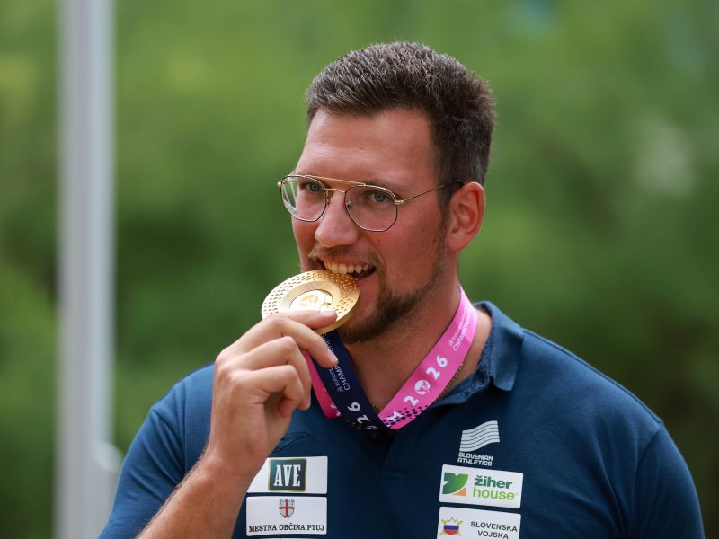 Zlati kapetan o istospolnem kolegu: "Včasih me je sram, da sem Slovenec!"