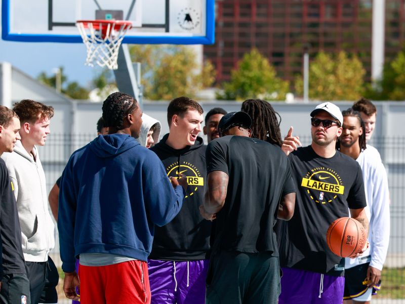 Lakers iz Slovenije s svetovnim rekordom, to o zvezdniškem obisku pove vse