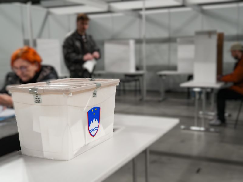 Prisilno delo« ali aktivacija? Zaradi socialne pomoči vre