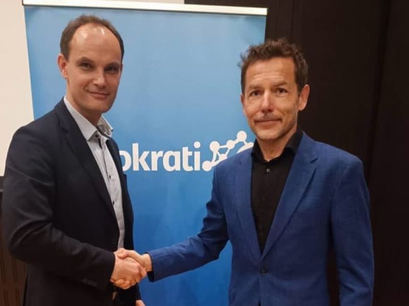 Zaplet, ki bremeni Logarjevega tesnega sodelavca: oglasil se je SDH
