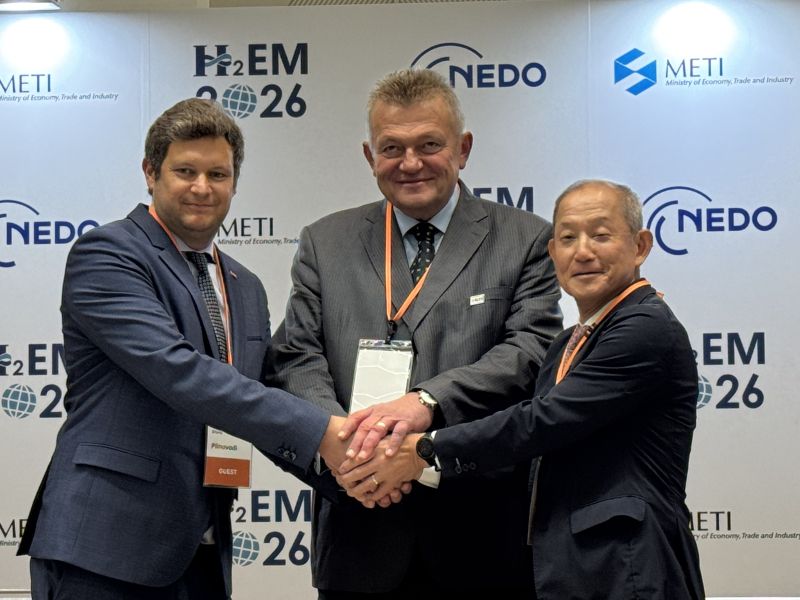 Uvažamo napredno japonsko tehnologijo za pretvorbo energije v vodik
