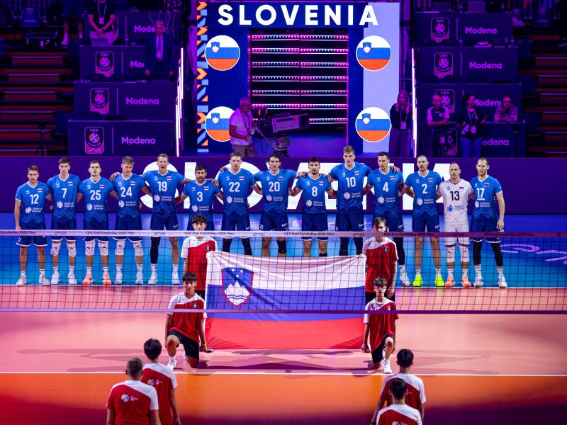 Šok za Slovenijo pred odločilnimi tekmami: kako huda je poškodba zvezdnika?