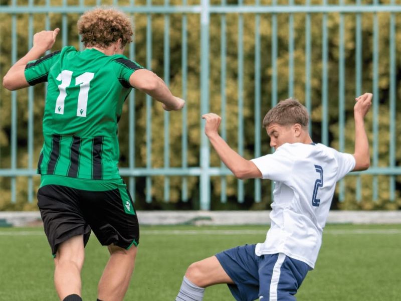 Pretep v Mariboru. Pred otroci sta trenerja obračunavala med seboj