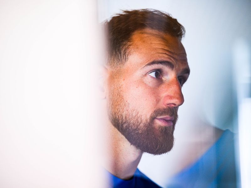 Jan Oblak poljskemu odbojkarju takole, Slovenijo pa podžgal v svojem slogu