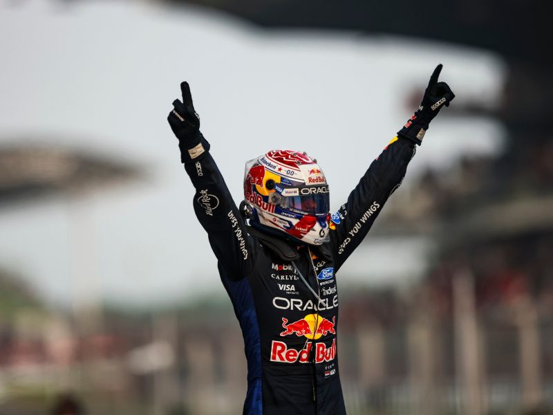 Verstappen po neprepričljivem startu do zmage na dirki obratov v Sepangu