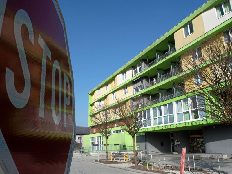 Zaradi garij omejili obiske v ribniškem domu starejših občanov